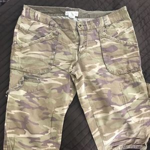 Old Navy Camouflage capris
